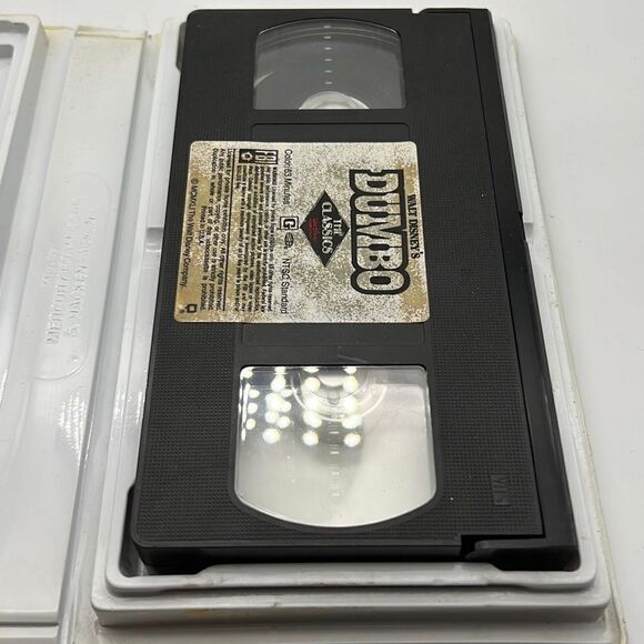 Dumbo (VHS Tape, 1999, Walt Disney Home Entertainment) - Picture 3 of 3